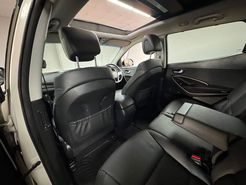 Hyundai Santa Fe 2.2 CRDi Blue Drive Premium SE Auto 4WD Euro 6 (s/s) 5dr (7 Seat) 5dr Automatic 2025