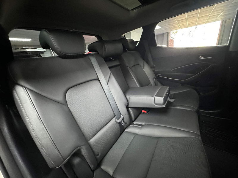 Hyundai Santa Fe 2.2 CRDi Blue Drive Premium SE Auto 4WD Euro 6 (s/s) 5dr (7 Seat) 5dr Automatic 2025