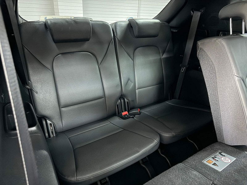 Hyundai Santa Fe 2.2 CRDi Blue Drive Premium SE Auto 4WD Euro 6 (s/s) 5dr (7 Seat) 5dr Automatic 2025