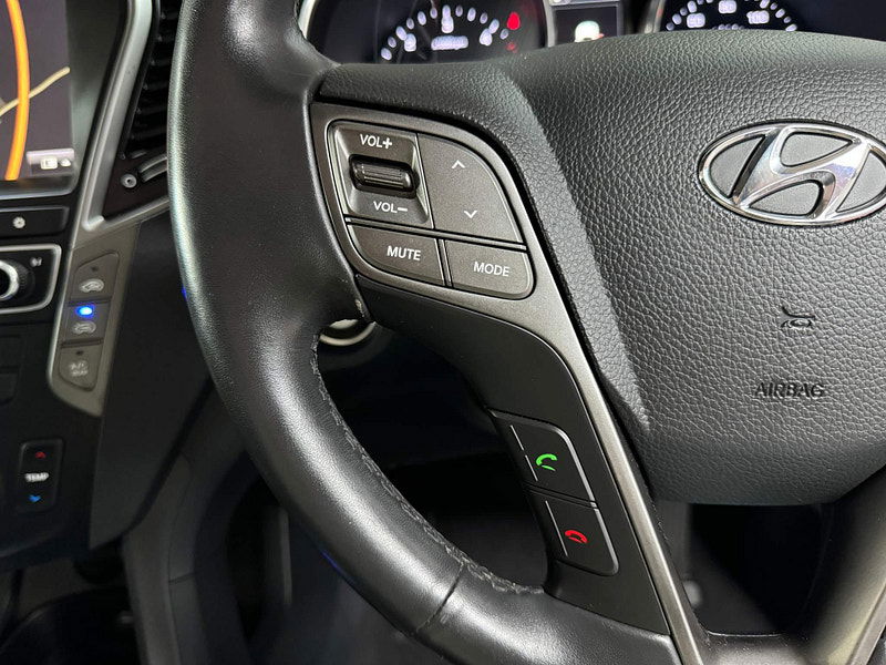Hyundai Santa Fe 2.2 CRDi Blue Drive Premium SE Auto 4WD Euro 6 (s/s) 5dr (7 Seat) 5dr Automatic 2025
