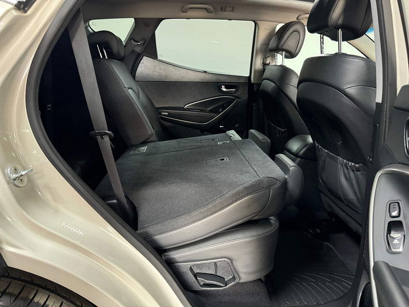 Hyundai Santa Fe 2.2 CRDi Blue Drive Premium SE Auto 4WD Euro 6 (s/s) 5dr (7 Seat) 5dr Automatic 2025