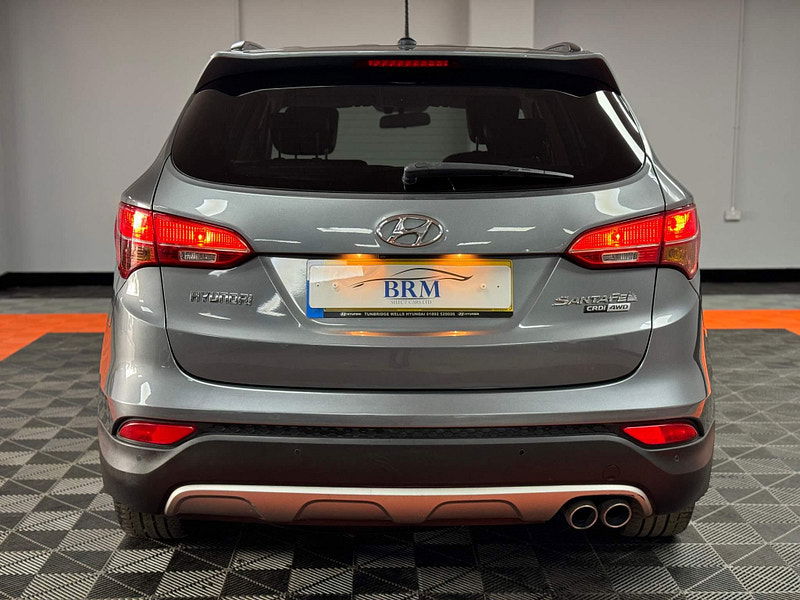 Hyundai Santa Fe 2.2 CRDi Premium 4WD Euro 5 5dr (7 seat) 5dr Manual 2025