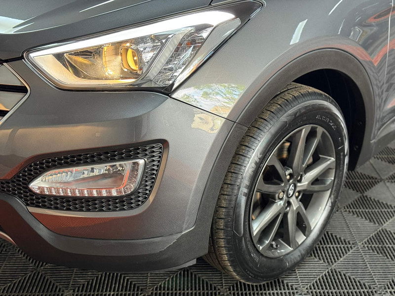 Hyundai Santa Fe 2.2 CRDi Premium 4WD Euro 5 5dr (7 seat) 5dr Manual 2025