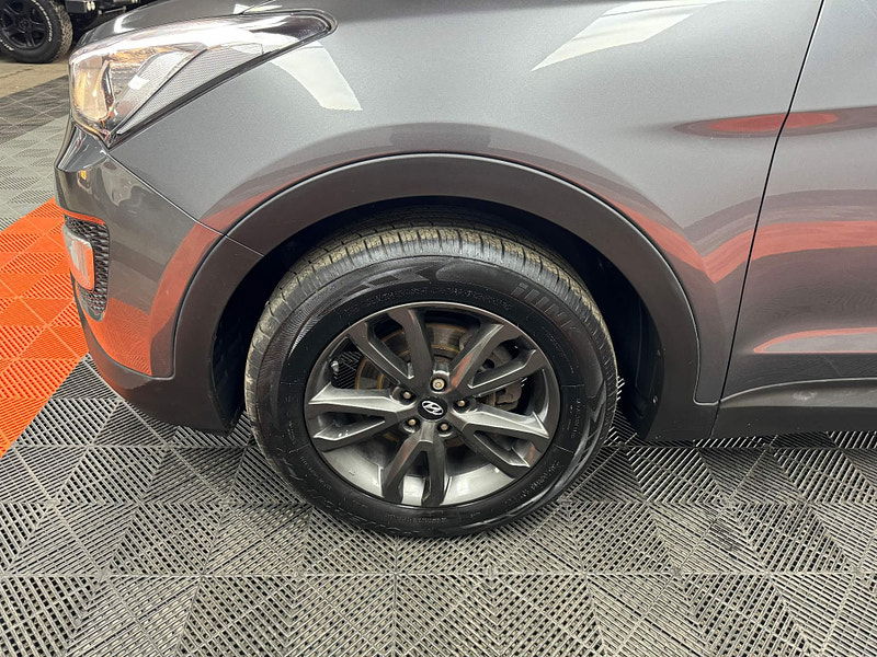 Hyundai Santa Fe 2.2 CRDi Premium 4WD Euro 5 5dr (7 seat) 5dr Manual 2025