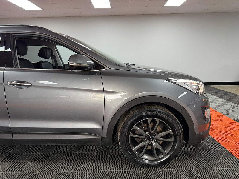 Hyundai Santa Fe 2.2 CRDi Premium 4WD Euro 5 5dr (7 seat) 5dr Manual 2025
