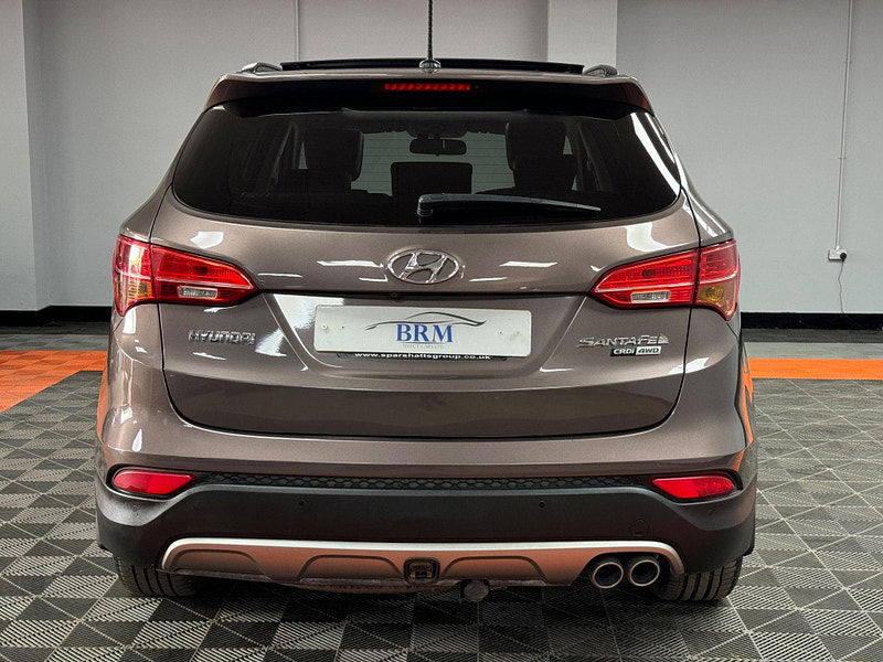 Hyundai Santa Fe 2.2 CRDi Premium SE 4WD Euro 5 5dr (7 seat) 5dr Manual 2024