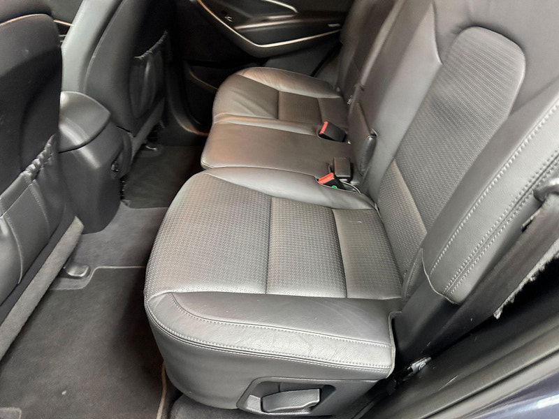Hyundai Santa Fe 2.2 CRDi Premium SE Auto 4WD Euro 5 5dr (7 seat) 5dr Automatic 2025
