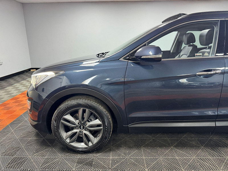 Hyundai Santa Fe 2.2 CRDi Premium SE Auto 4WD Euro 5 5dr (7 seat) 5dr Automatic 2025