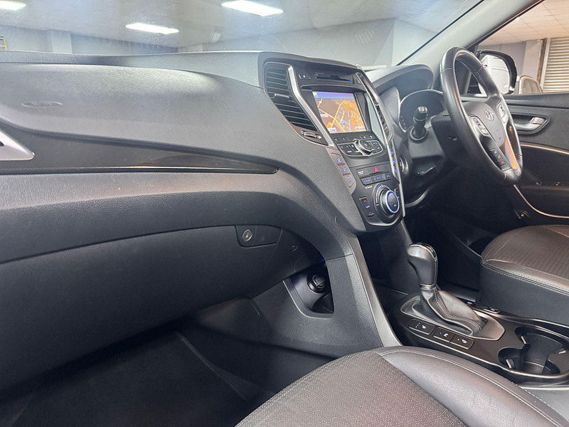 Hyundai Santa Fe 2.2 CRDi Premium SE Auto 4WD Euro 5 5dr (7 seat) 5dr Automatic 2025