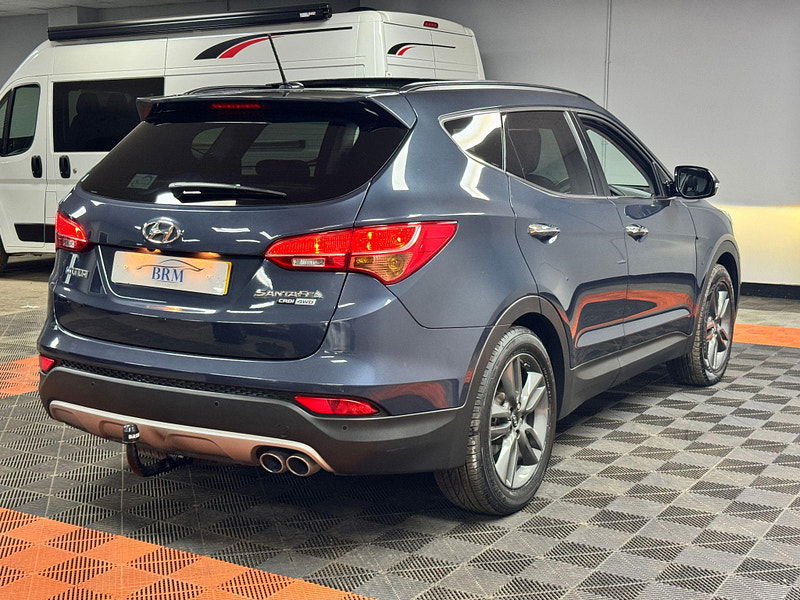 Hyundai Santa Fe 2.2 CRDi Premium SE Auto 4WD Euro 5 5dr (7 seat) 5dr Automatic 2025