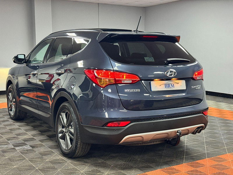 Hyundai Santa Fe 2.2 CRDi Premium SE Auto 4WD Euro 5 5dr (7 seat) 5dr Automatic 2025