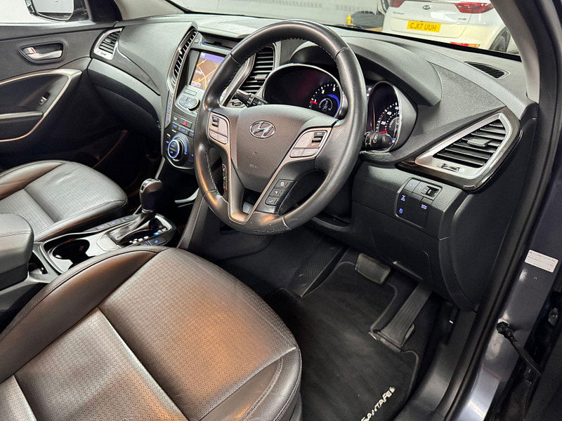 Hyundai Santa Fe 2.2 CRDi Premium SE Auto 4WD Euro 5 5dr (7 seat) 5dr Automatic 2025