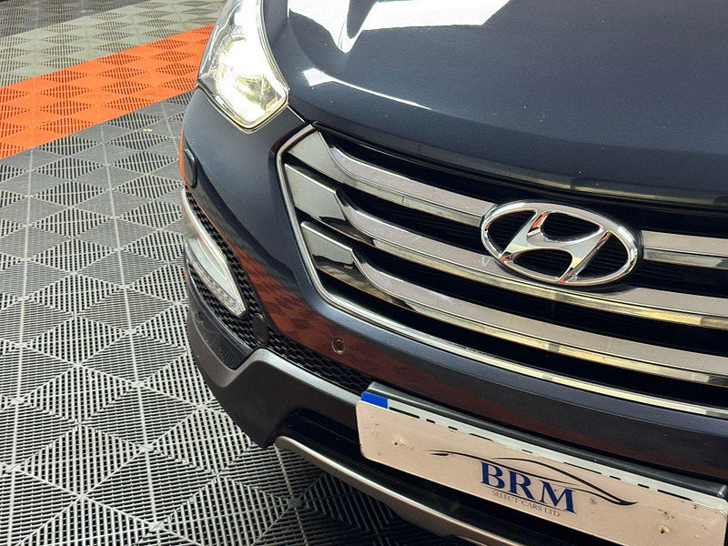 Hyundai Santa Fe 2.2 CRDi Premium SE Auto 4WD Euro 5 5dr (7 seat) 5dr Automatic 2025