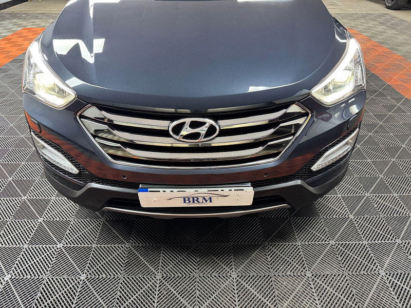 Hyundai Santa Fe 2.2 CRDi Premium SE Auto 4WD Euro 5 5dr (7 seat) 5dr Automatic 2025