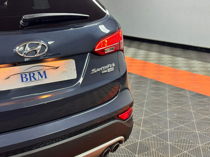 Hyundai Santa Fe 2.2 CRDi Premium SE Auto 4WD Euro 5 5dr (7 seat) 5dr Automatic 2025