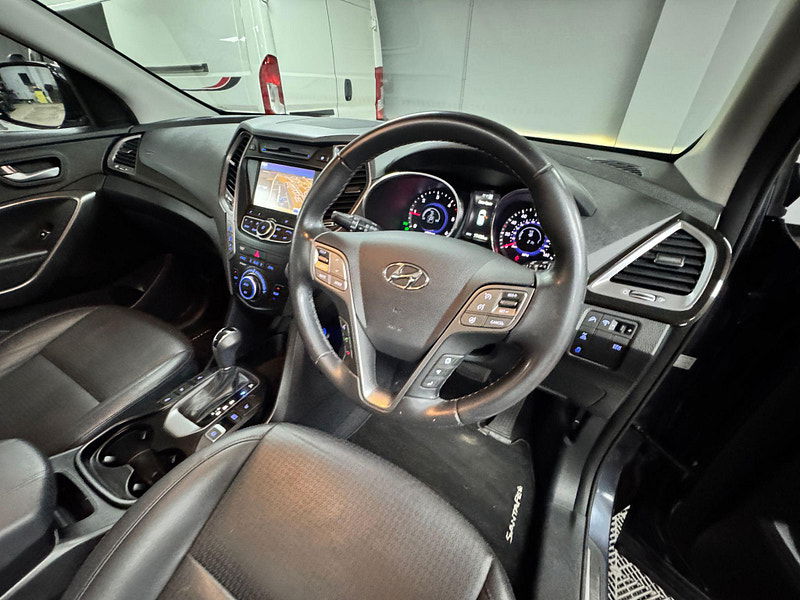 Hyundai Santa Fe 2.2 CRDi Premium SE Auto 4WD Euro 5 5dr (7 seat) 5dr Automatic 2025