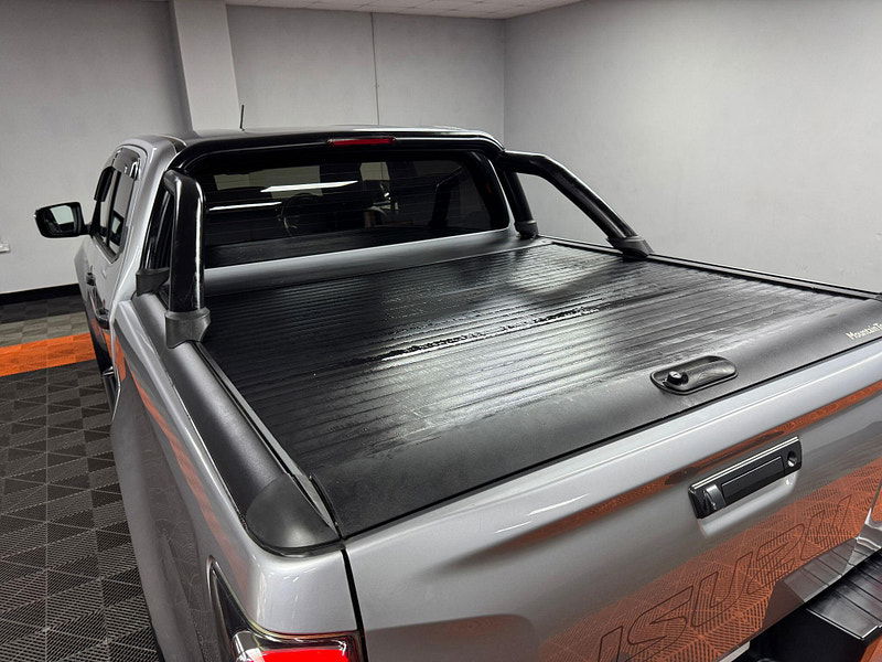 Isuzu D-Max 1.9 TD V-Cross Pickup Double Cab 4dr Diesel Manual 4WD Euro 6 (s/s) (164 ps) 4dr Manual 2025