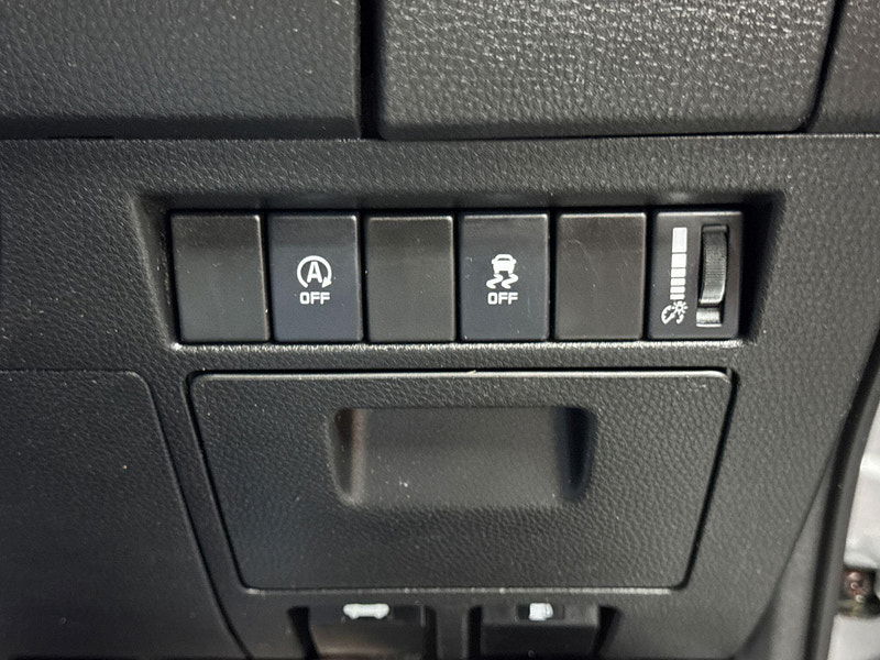 Isuzu D-Max 1.9 TD V-Cross Pickup Double Cab 4dr Diesel Manual 4WD Euro 6 (s/s) (164 ps) 4dr Manual 2025