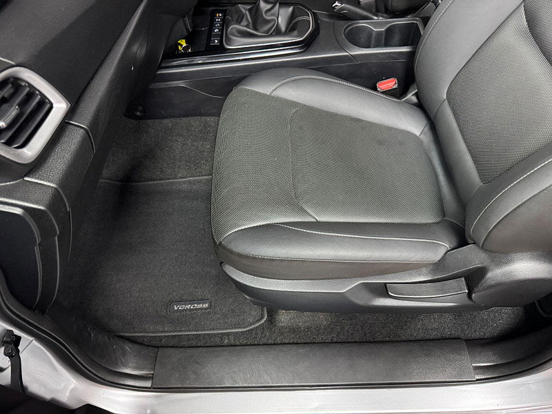 Isuzu D-Max 1.9 TD V-Cross Pickup Double Cab 4dr Diesel Manual 4WD Euro 6 (s/s) (164 ps) 4dr Manual 2025