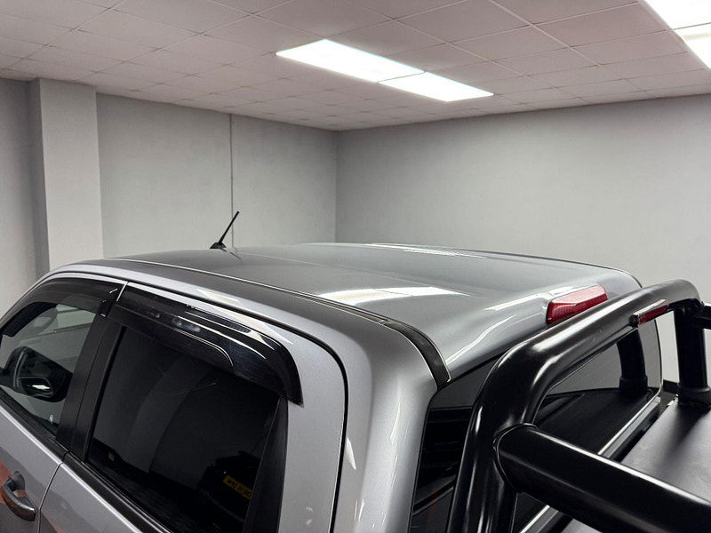 Isuzu D-Max 1.9 TD V-Cross Pickup Double Cab 4dr Diesel Manual 4WD Euro 6 (s/s) (164 ps) 4dr Manual 2025