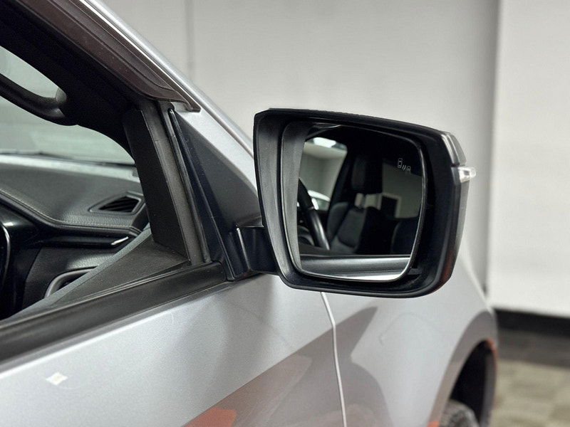 Isuzu D-Max 1.9 TD V-Cross Pickup Double Cab 4dr Diesel Manual 4WD Euro 6 (s/s) (164 ps) 4dr Manual 2025