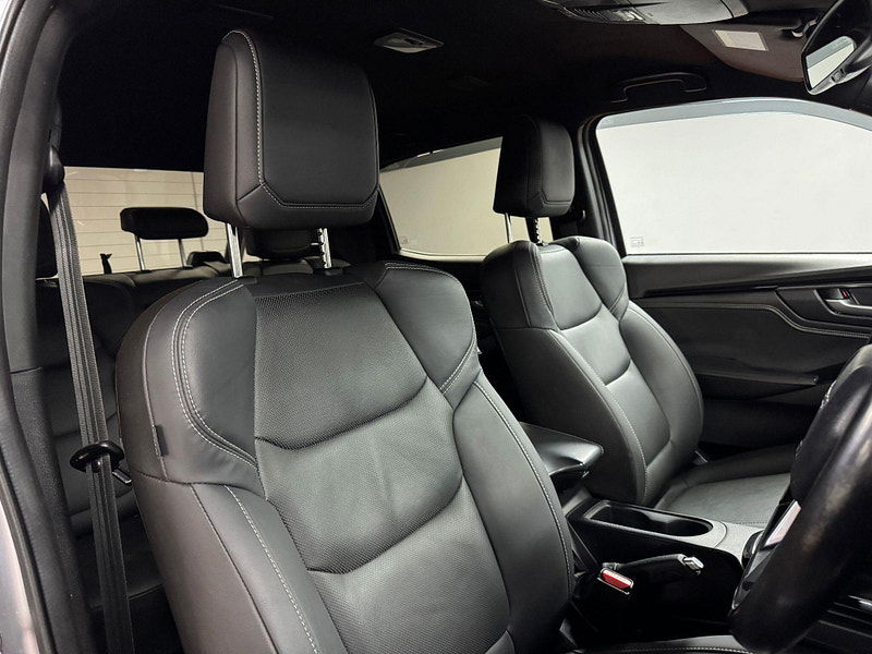 Isuzu D-Max 1.9 TD V-Cross Pickup Double Cab 4dr Diesel Manual 4WD Euro 6 (s/s) (164 ps) 4dr Manual 2025