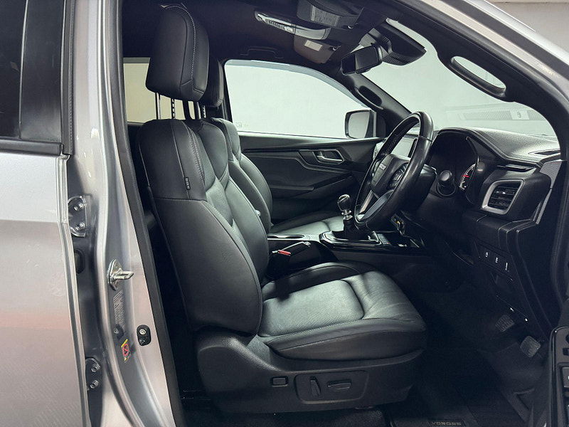 Isuzu D-Max 1.9 TD V-Cross Pickup Double Cab 4dr Diesel Manual 4WD Euro 6 (s/s) (164 ps) 4dr Manual 2026