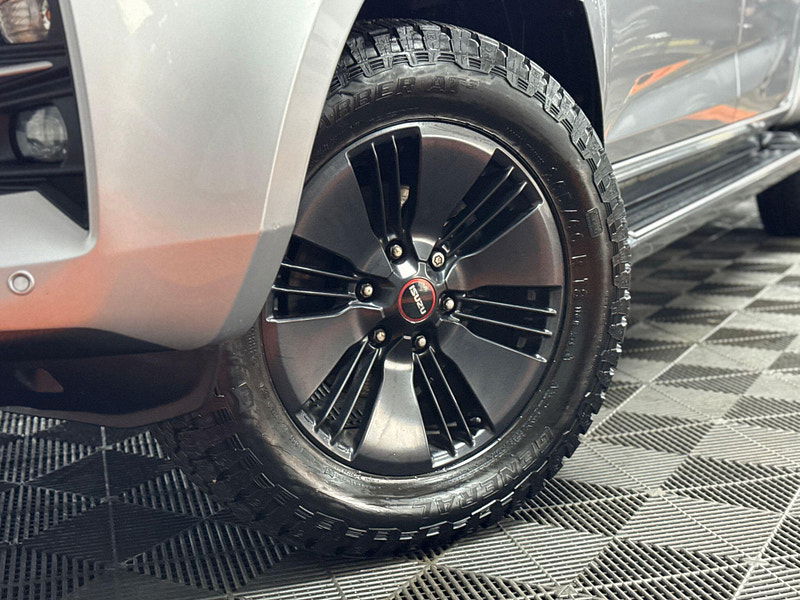 Isuzu D-Max 1.9 TD V-Cross Pickup Double Cab 4dr Diesel Manual 4WD Euro 6 (s/s) (164 ps) 4dr Manual 2026