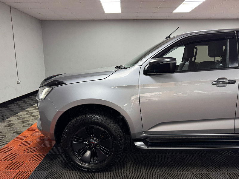 Isuzu D-Max 1.9 TD V-Cross Pickup Double Cab 4dr Diesel Manual 4WD Euro 6 (s/s) (164 ps) 4dr Manual 2026