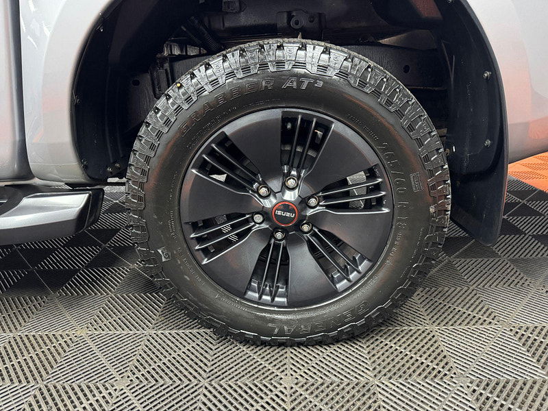 Isuzu D-Max 1.9 TD V-Cross Pickup Double Cab 4dr Diesel Manual 4WD Euro 6 (s/s) (164 ps) 4dr Manual 2026