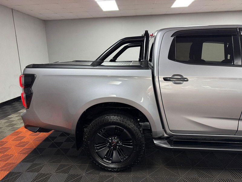 Isuzu D-Max 1.9 TD V-Cross Pickup Double Cab 4dr Diesel Manual 4WD Euro 6 (s/s) (164 ps) 4dr Manual 2026