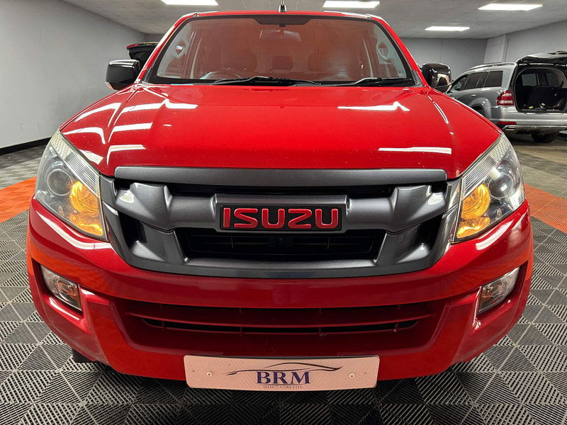 Isuzu D-Max 2.5 TD Fury 4x4 4dr 4dr Automatic 2024