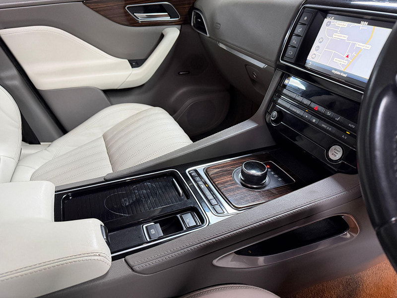 Jaguar F-PACE 3.0 D300 V6 Portfolio Auto AWD Euro 6 (s/s) 5dr 5dr Automatic 2026