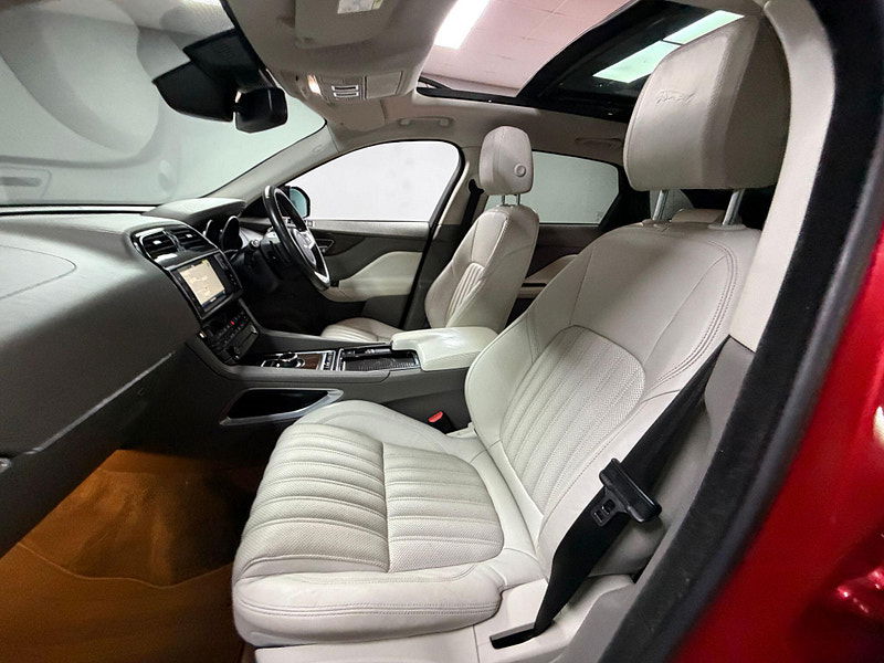 Jaguar F-PACE 3.0 D300 V6 Portfolio Auto AWD Euro 6 (s/s) 5dr 5dr Automatic 2026