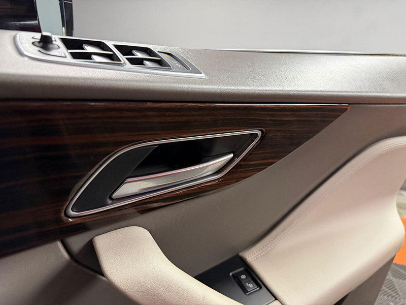 Jaguar F-PACE 3.0 D300 V6 Portfolio Auto AWD Euro 6 (s/s) 5dr 5dr Automatic 2026