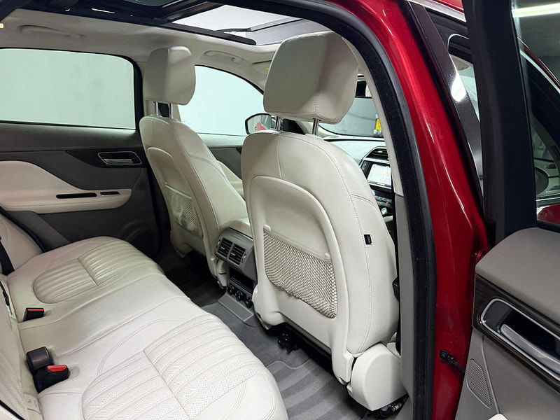 Jaguar F-PACE 3.0 D300 V6 Portfolio Auto AWD Euro 6 (s/s) 5dr 5dr Automatic 2026