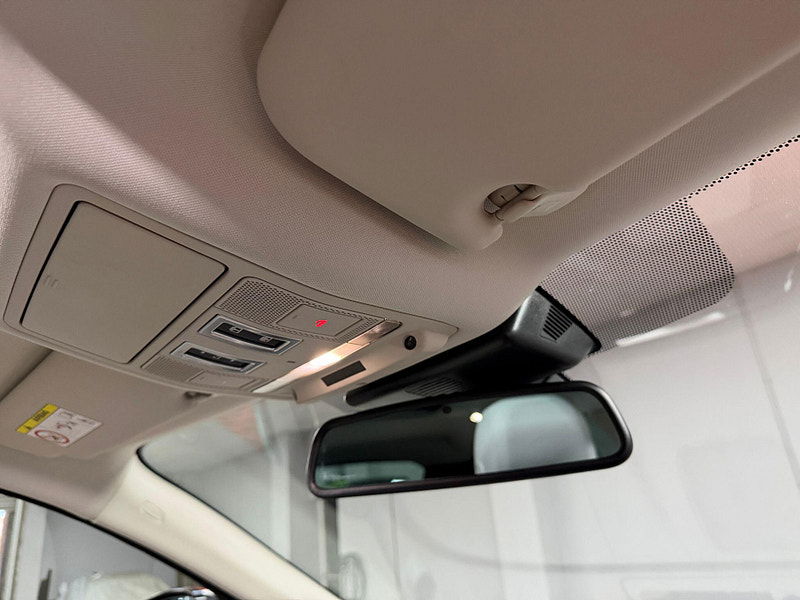 Jaguar F-PACE 3.0 D300 V6 Portfolio Auto AWD Euro 6 (s/s) 5dr 5dr Automatic 2026