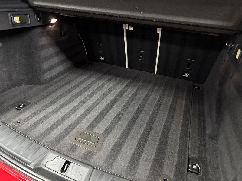 Jaguar F-PACE 3.0 D300 V6 Portfolio Auto AWD Euro 6 (s/s) 5dr 5dr Automatic 2026