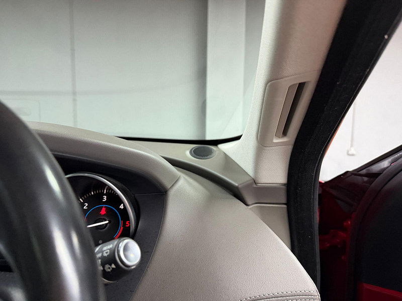 Jaguar F-PACE 3.0 D300 V6 Portfolio Auto AWD Euro 6 (s/s) 5dr 5dr Automatic 2026