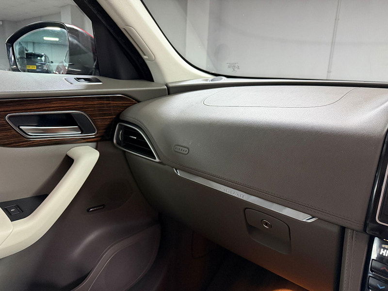 Jaguar F-PACE 3.0 D300 V6 Portfolio Auto AWD Euro 6 (s/s) 5dr 5dr Automatic 2026