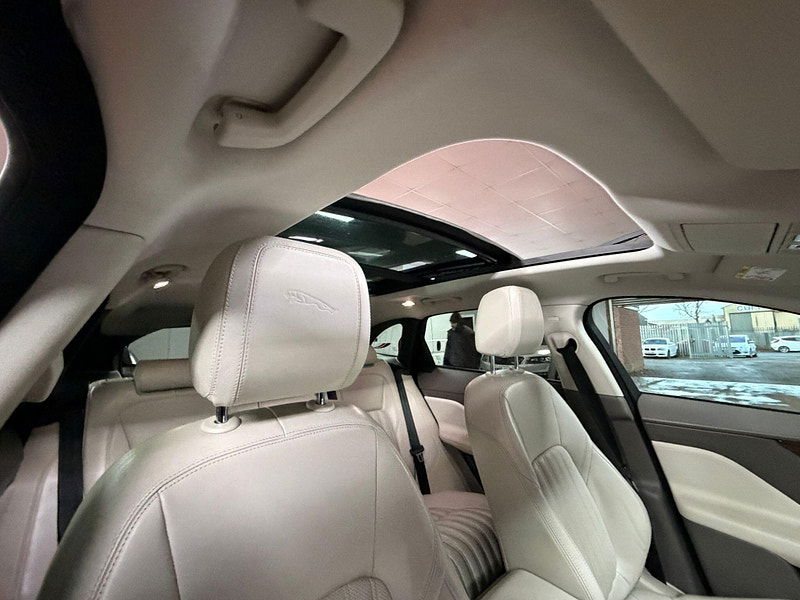 Jaguar F-PACE 3.0 D300 V6 Portfolio Auto AWD Euro 6 (s/s) 5dr 5dr Automatic 2026