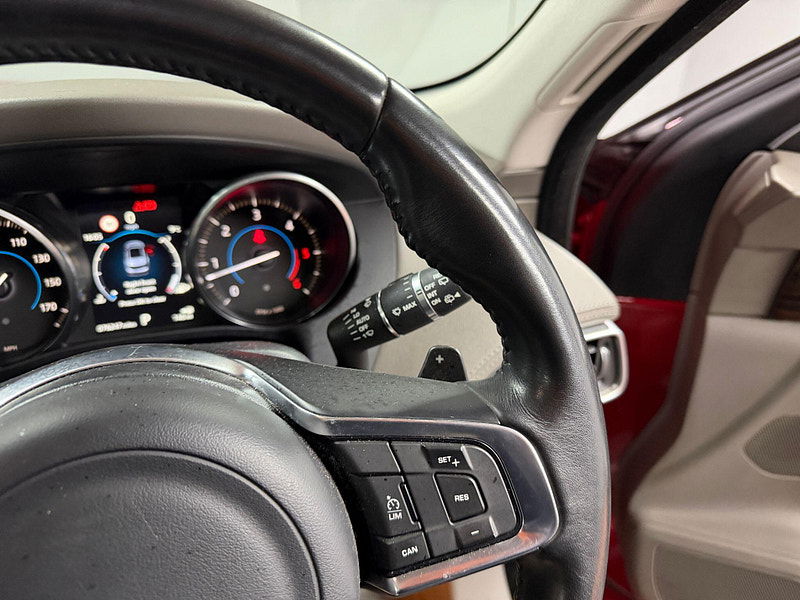 Jaguar F-PACE 3.0 D300 V6 Portfolio Auto AWD Euro 6 (s/s) 5dr 5dr Automatic 2026