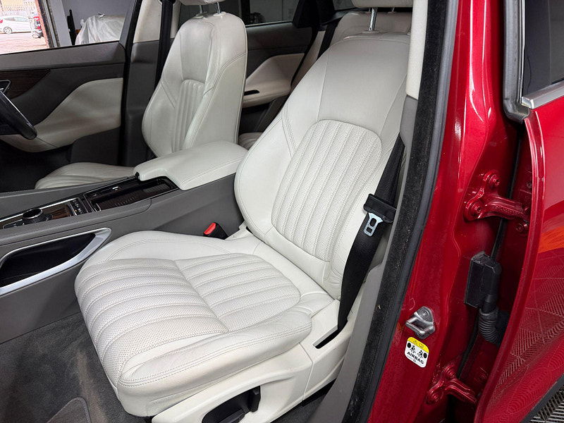 Jaguar F-PACE 3.0 D300 V6 Portfolio Auto AWD Euro 6 (s/s) 5dr 5dr Automatic 2026