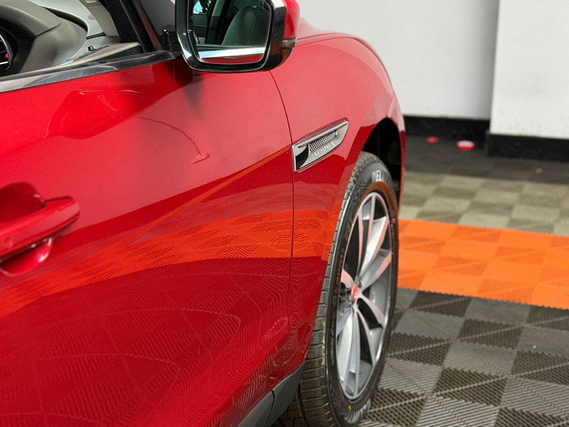 Jaguar F-PACE 3.0 D300 V6 Portfolio Auto AWD Euro 6 (s/s) 5dr 5dr Automatic 2026