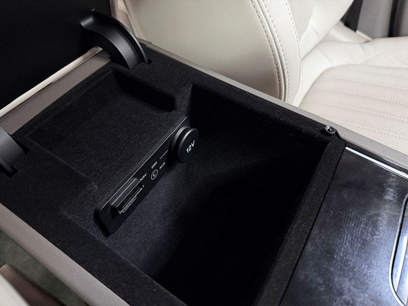 Jaguar F-PACE 3.0 D300 V6 Portfolio Auto AWD Euro 6 (s/s) 5dr 5dr Automatic 2026