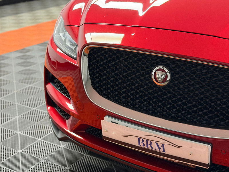 Jaguar F-PACE 3.0 D300 V6 Portfolio Auto AWD Euro 6 (s/s) 5dr 5dr Automatic 2026