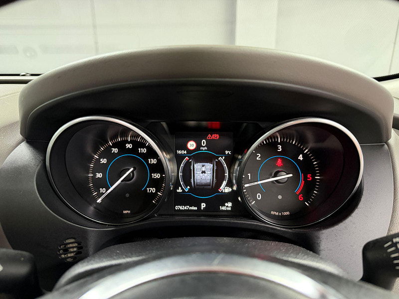 Jaguar F-PACE 3.0 D300 V6 Portfolio Auto AWD Euro 6 (s/s) 5dr 5dr Automatic 2026