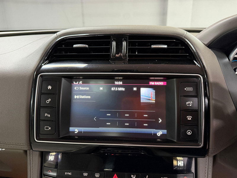 Jaguar F-PACE 3.0 D300 V6 Portfolio Auto AWD Euro 6 (s/s) 5dr 5dr Automatic 2026