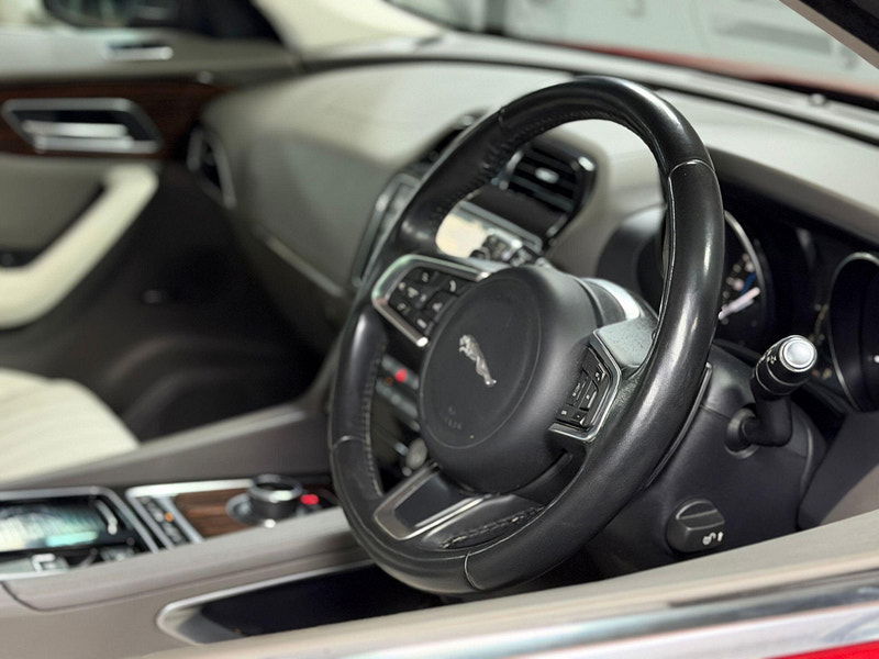 Jaguar F-PACE 3.0 D300 V6 Portfolio Auto AWD Euro 6 (s/s) 5dr 5dr Automatic 2026