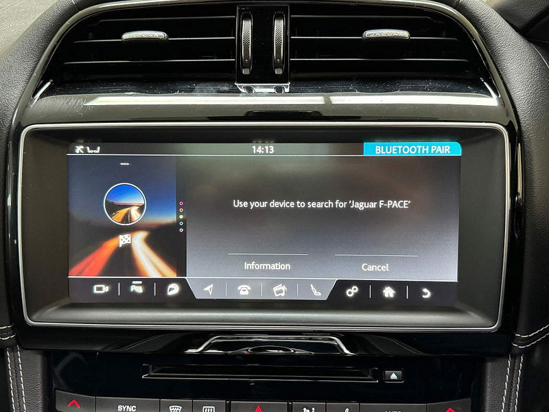 Jaguar F-PACE 3.0 D300 V6 S Auto AWD Euro 6 (s/s) 5dr 5dr Automatic 2025